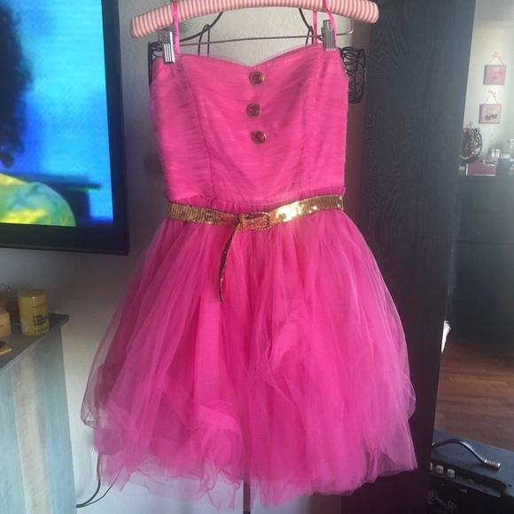 Betsey Johnson Dresses & Skirts - Betsey Johnson Strapless Tutu Dress With Belt